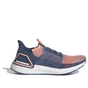 Women’s Adidas Ultraboosts / womens US 10